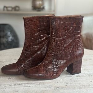 NEW IN BOX Free People Cecile Leather croc embossed brown bootie. sz 39